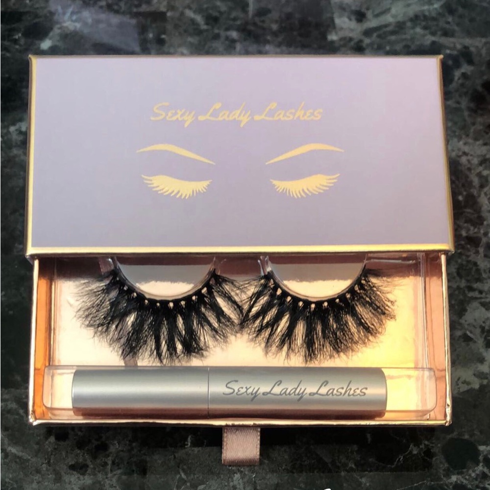 Strip lashes